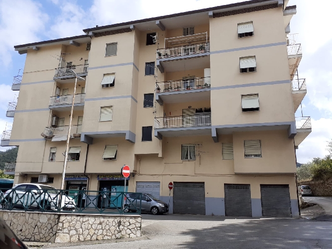 https://www.progettocasa1.it/immagini_immobili/02-10-2020/appartamento-vendita-montelanico-roma-via-della-libert-304.jpg