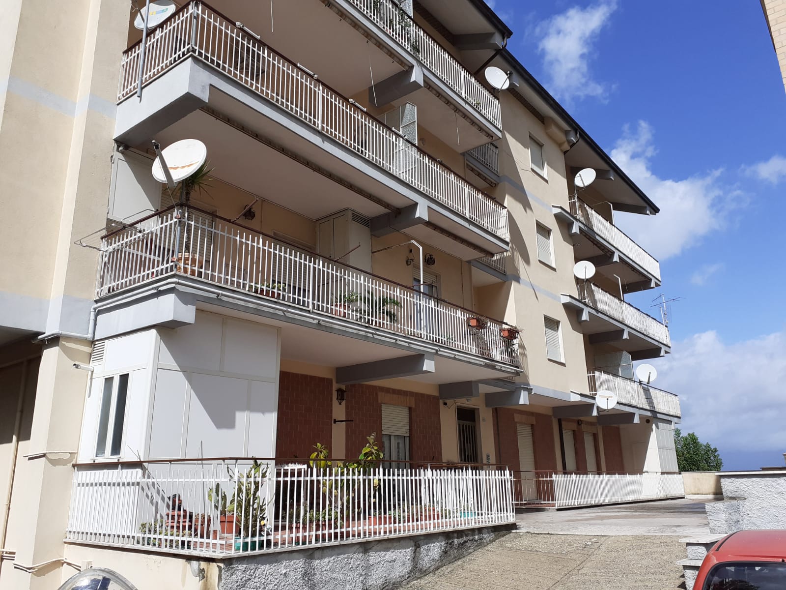 https://www.progettocasa1.it/immagini_immobili/02-10-2020/appartamento-vendita-montelanico-roma-via-della-libert-306.jpg