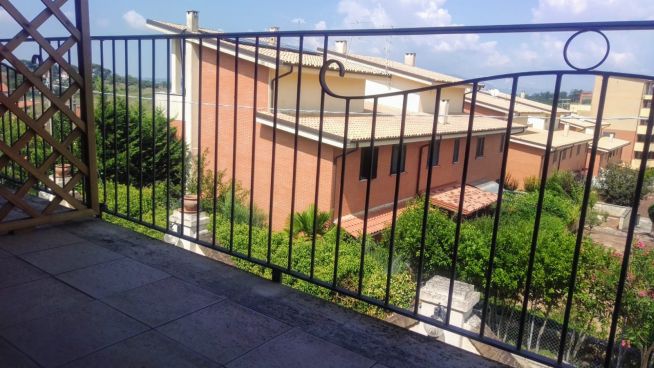 https://www.progettocasa1.it/immagini_immobili/04-10-2022/appartamento-affitto-colleferro-roma-via-dei-larici-589.jpg